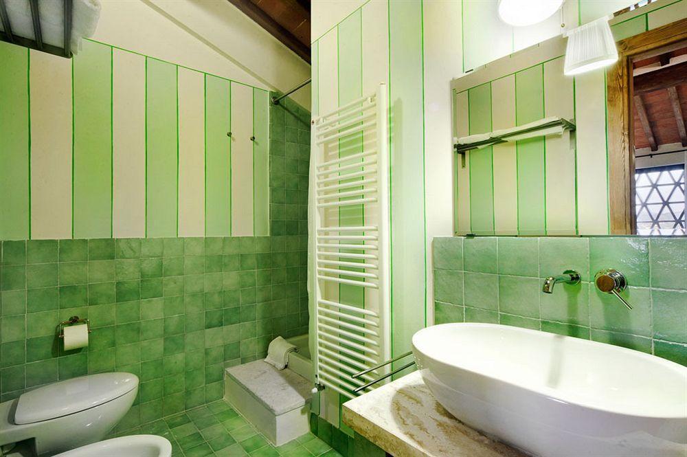 ポッジボンシ Bosco Ai Marzi Bed & Breakfast エクステリア 写真